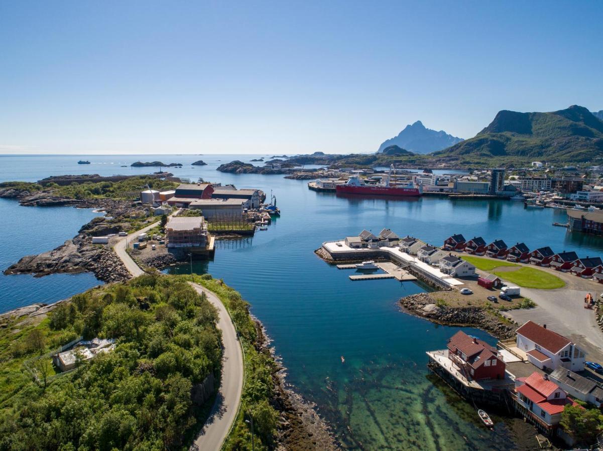 Rorbuene Svolvaer Havn Villa Exterior photo