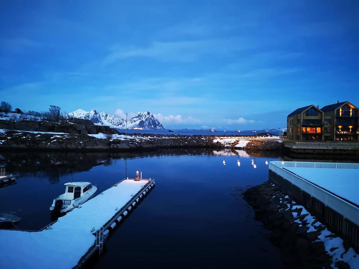 Rorbuene Svolvaer Havn Villa Exterior photo